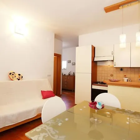 Barney With Garden&terrace * سبليت
